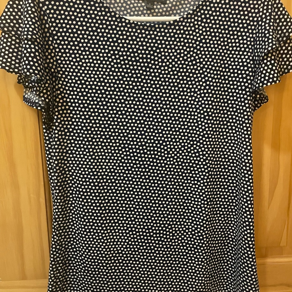 Adrianna Papell Navy and White Flutter Sleeve Top - Small